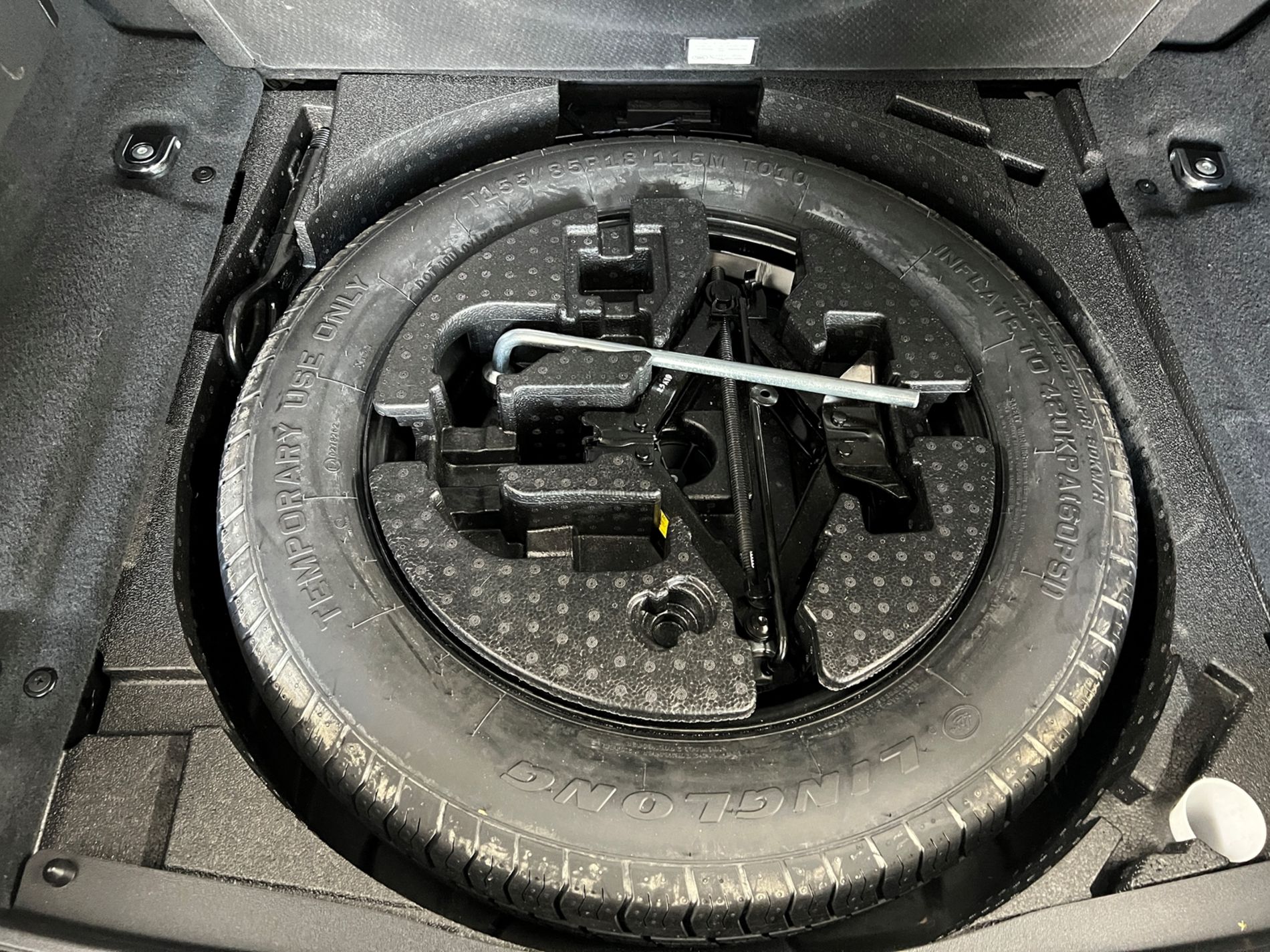 Evoque 2.0d i4 mhev awd 163cv auto - Autosani